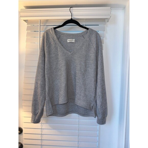 Abercrombie and fitch grey sweater - Picture 1 of 4